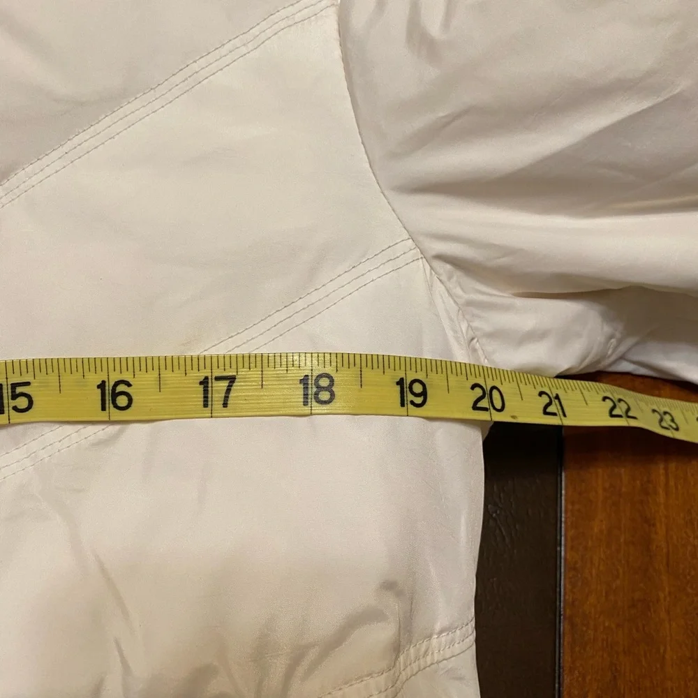 Ann Klein cream colored large down like puffer coat with hood - Picture 8 of 8